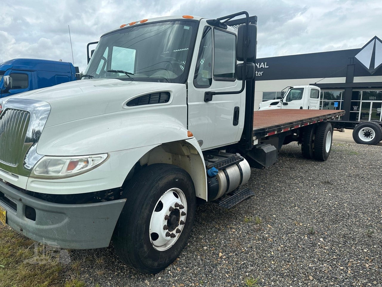2017 INTERNATIONAL DURASTAR 4300
