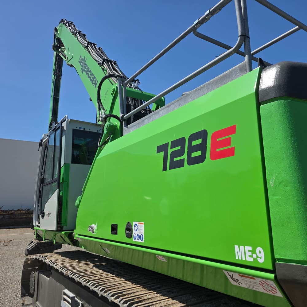 Sennebogen 728E
  ME9