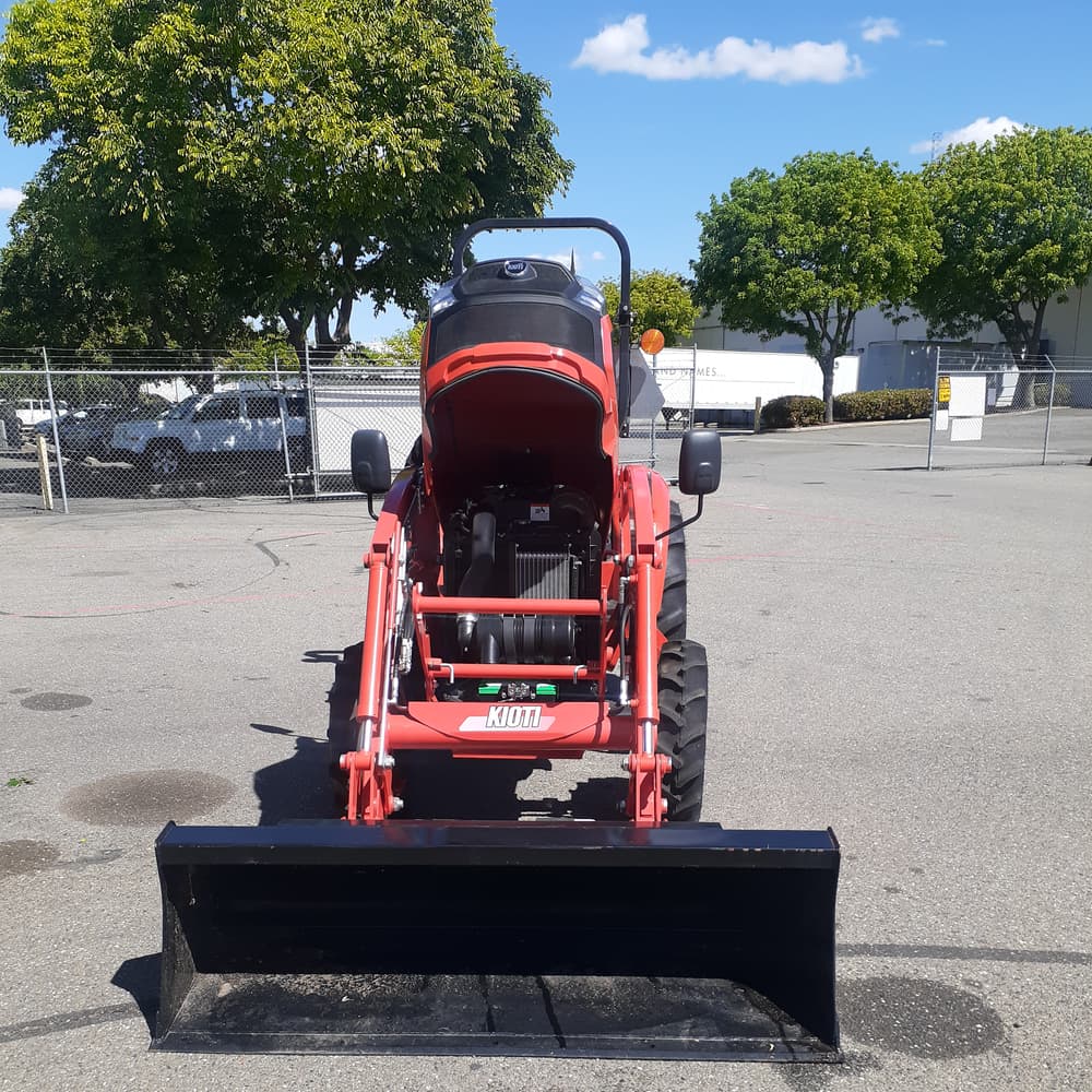 Kioti CK3520HST Tractor