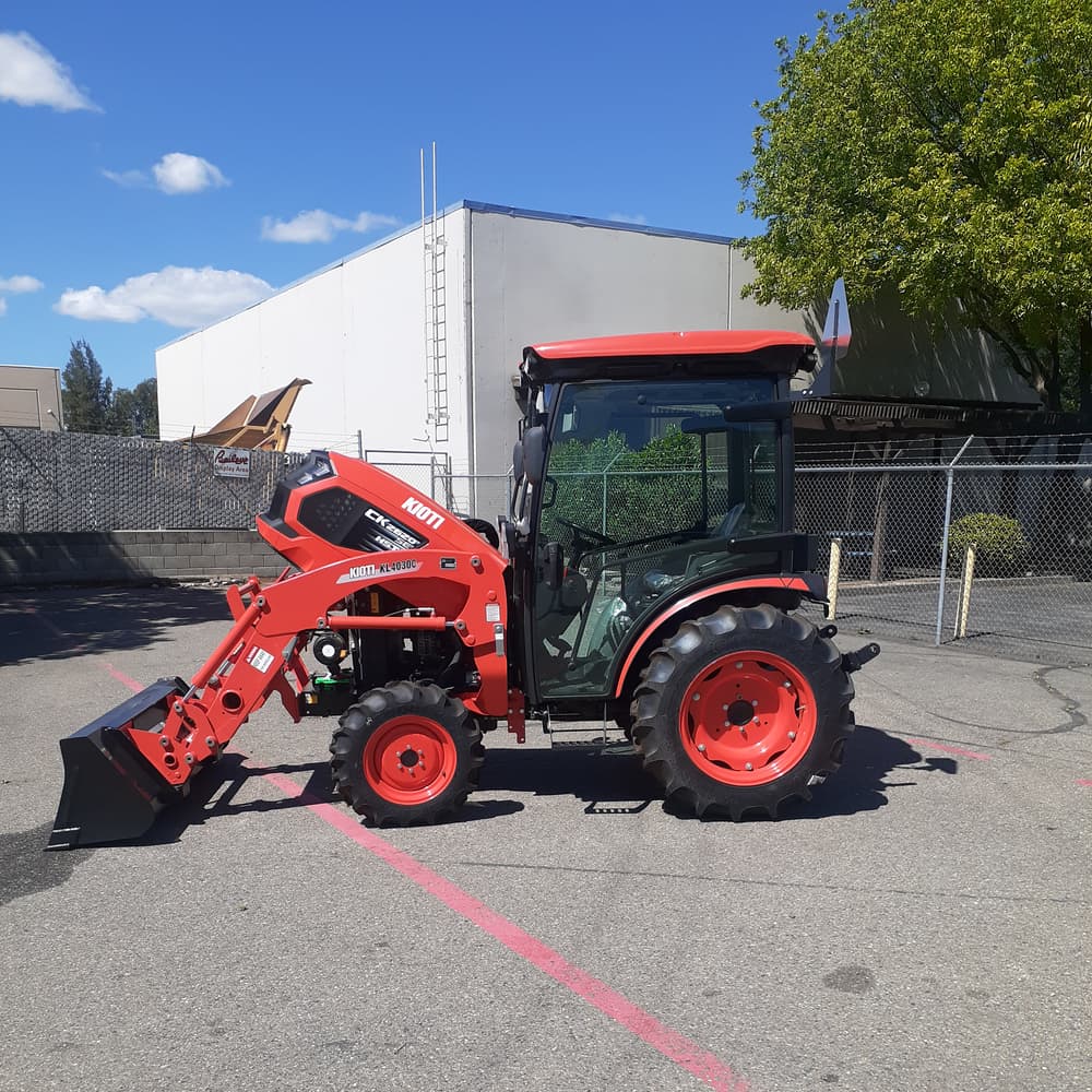 Kioti CK2620HST Tractor