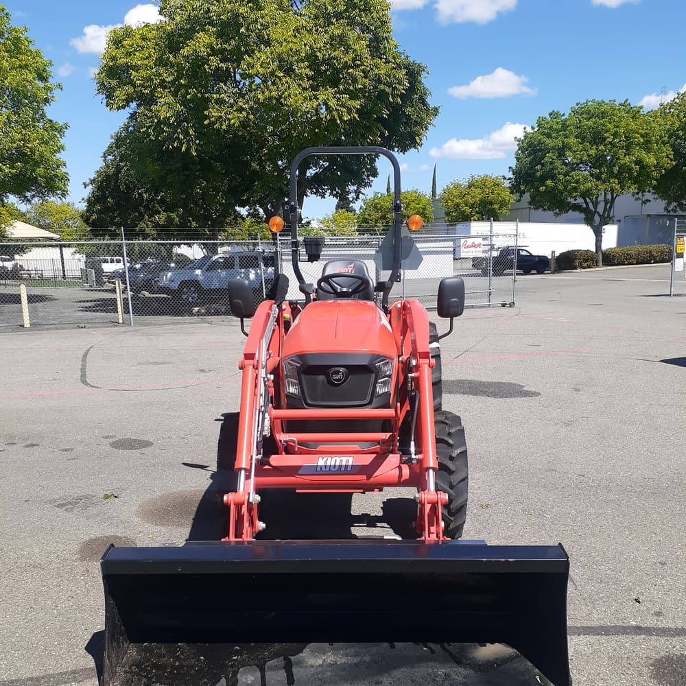 Kioti CK3520 HST Tractor