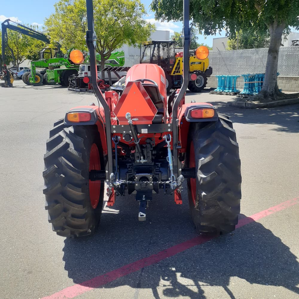 Kioti DK4220 HST Tractor