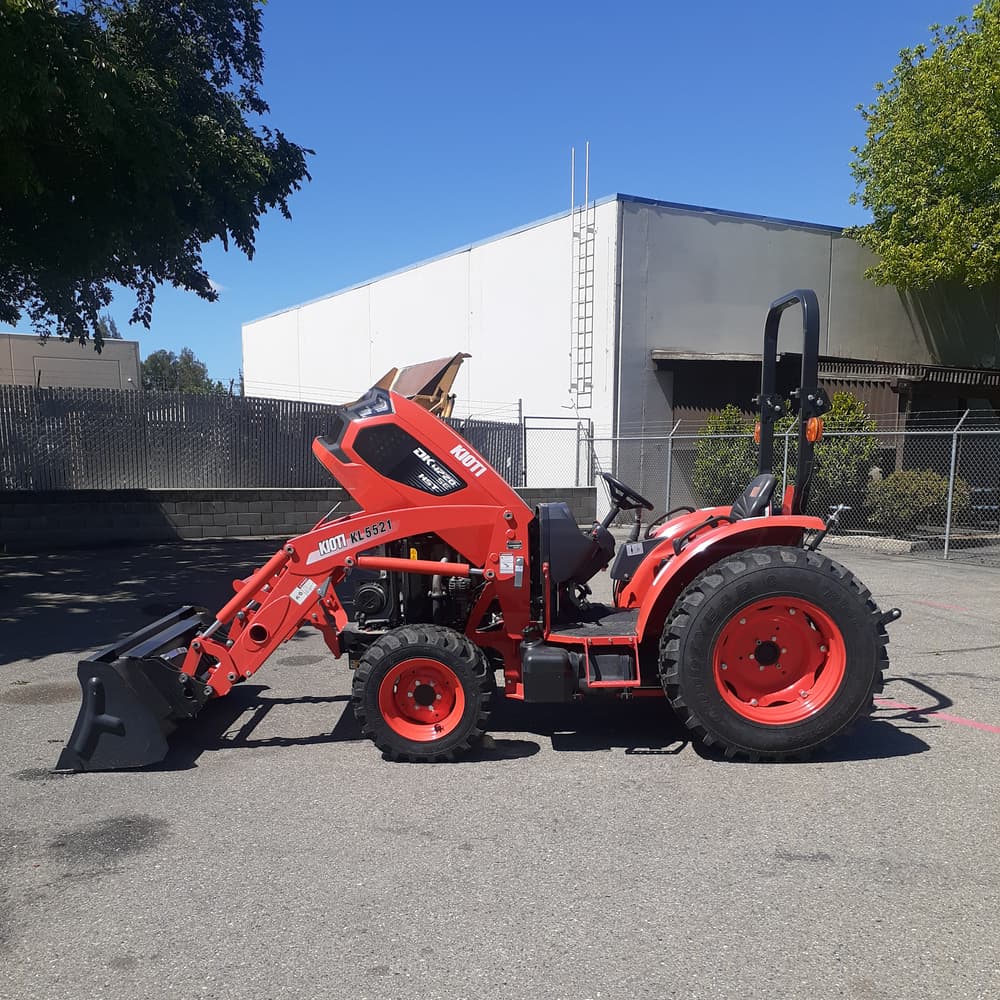 Kioti DK4720 HST Tractor