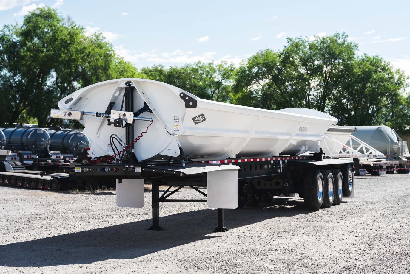 NEW SMITHCO SX4 SIDE DUMP TRAILER