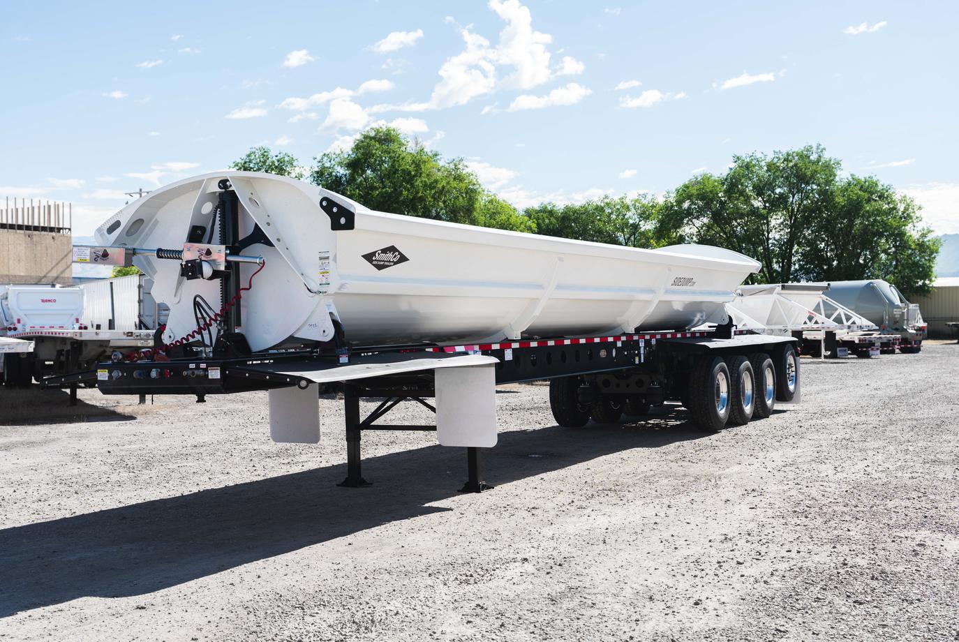 NEW SMITHCO SX4 SIDE DUMP TRAILER