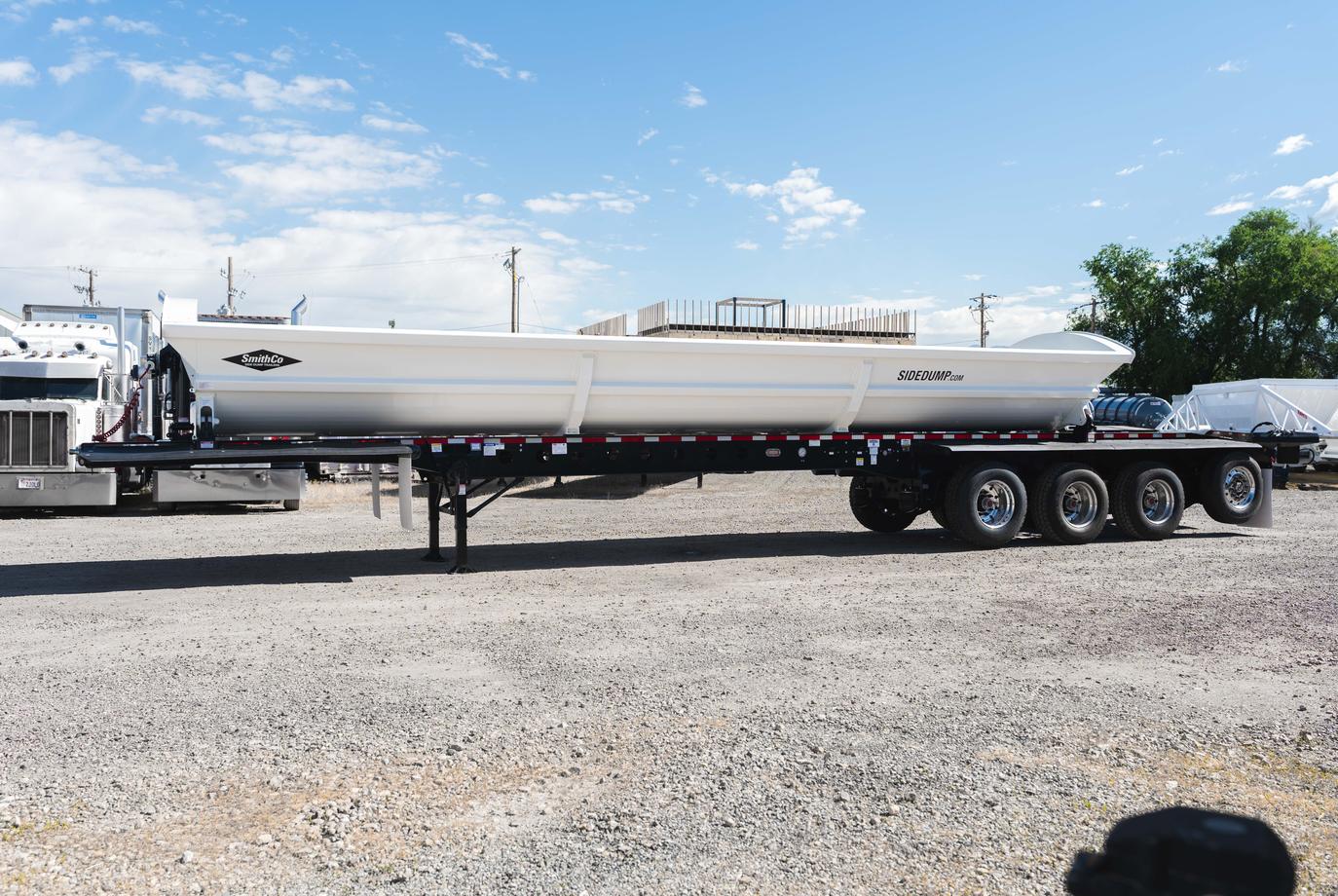 SMITHCO SX4 SIDE DUMP TRAILER - COMPETITOR