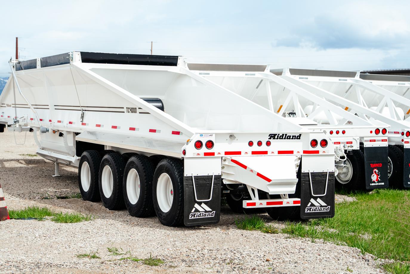 Midland TC4000 Belly Dump