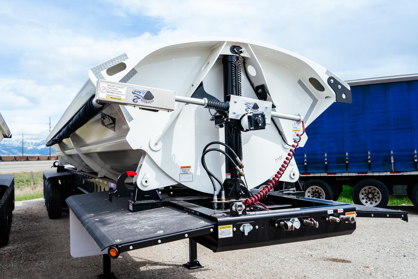 SMITHCO 4 AXLE SIDE DUMP TRAILER