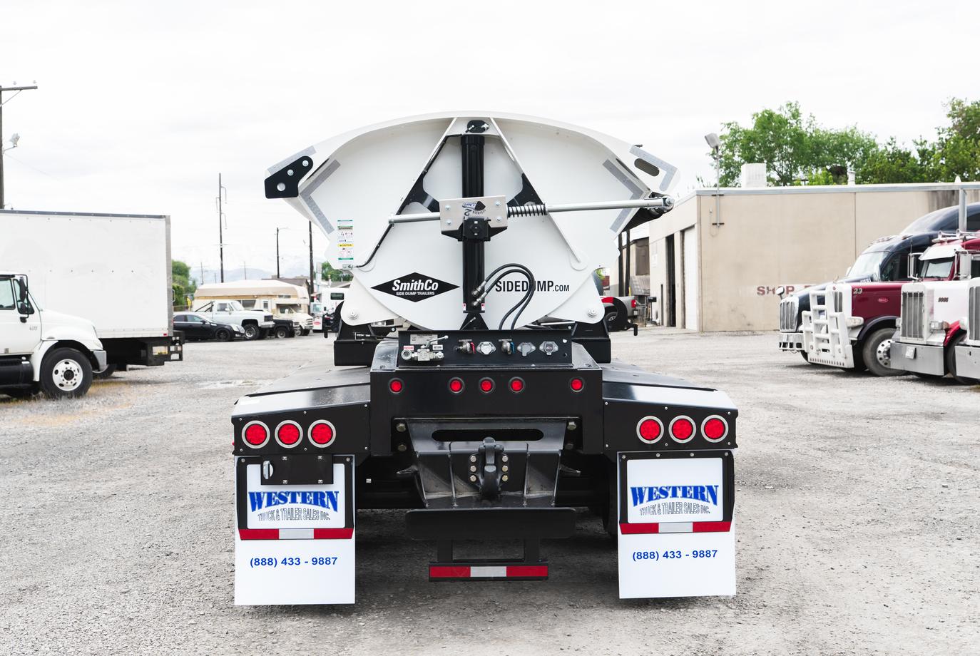 SMITHCO 3 AXLE SIDE DUMP TRAILER