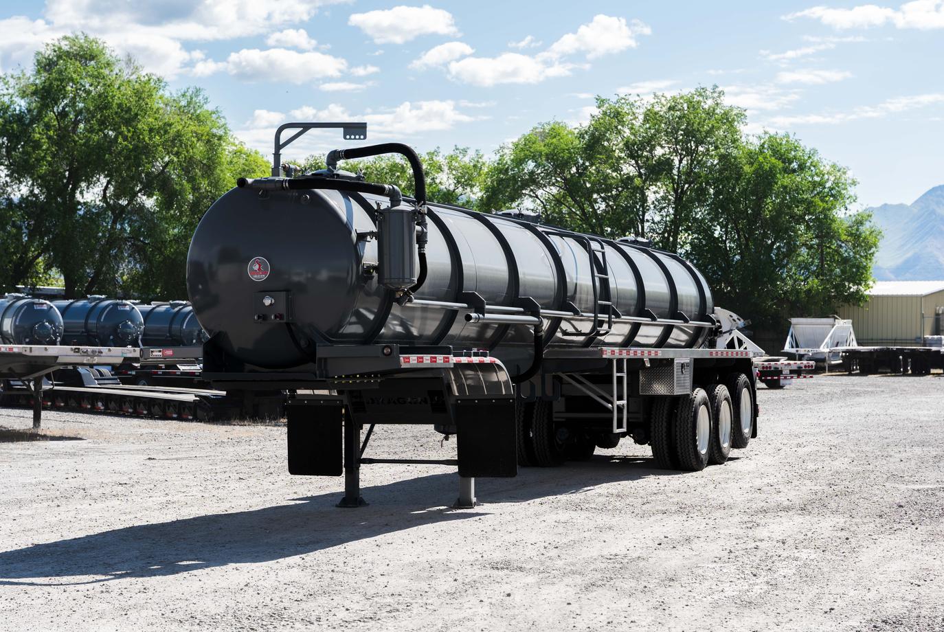 165 BBL 3 AXLE STEEL NON CODE VACUUM TRAILER