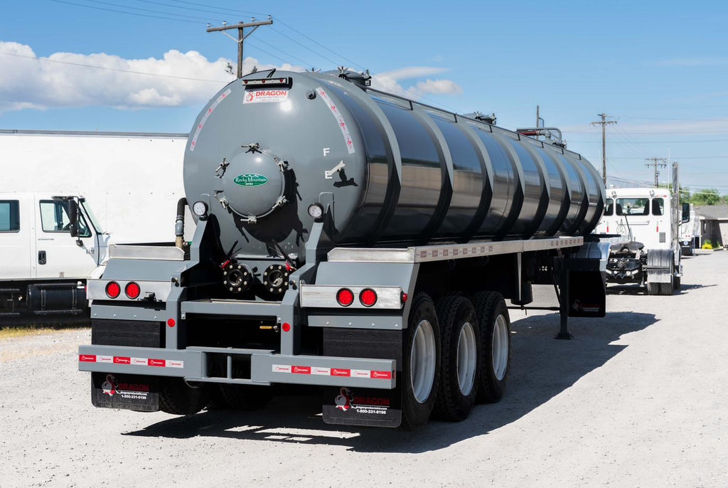 DRAGON 165 BBL 3 AXLE VAC TRAILER