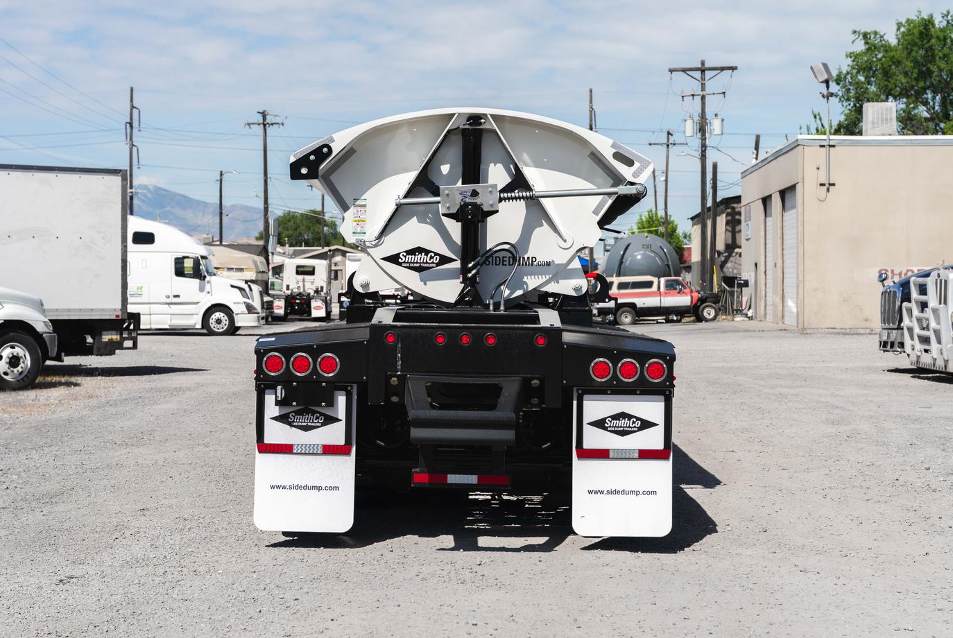SMITHCO 5 AXLE SIDE DUMP TRAILER