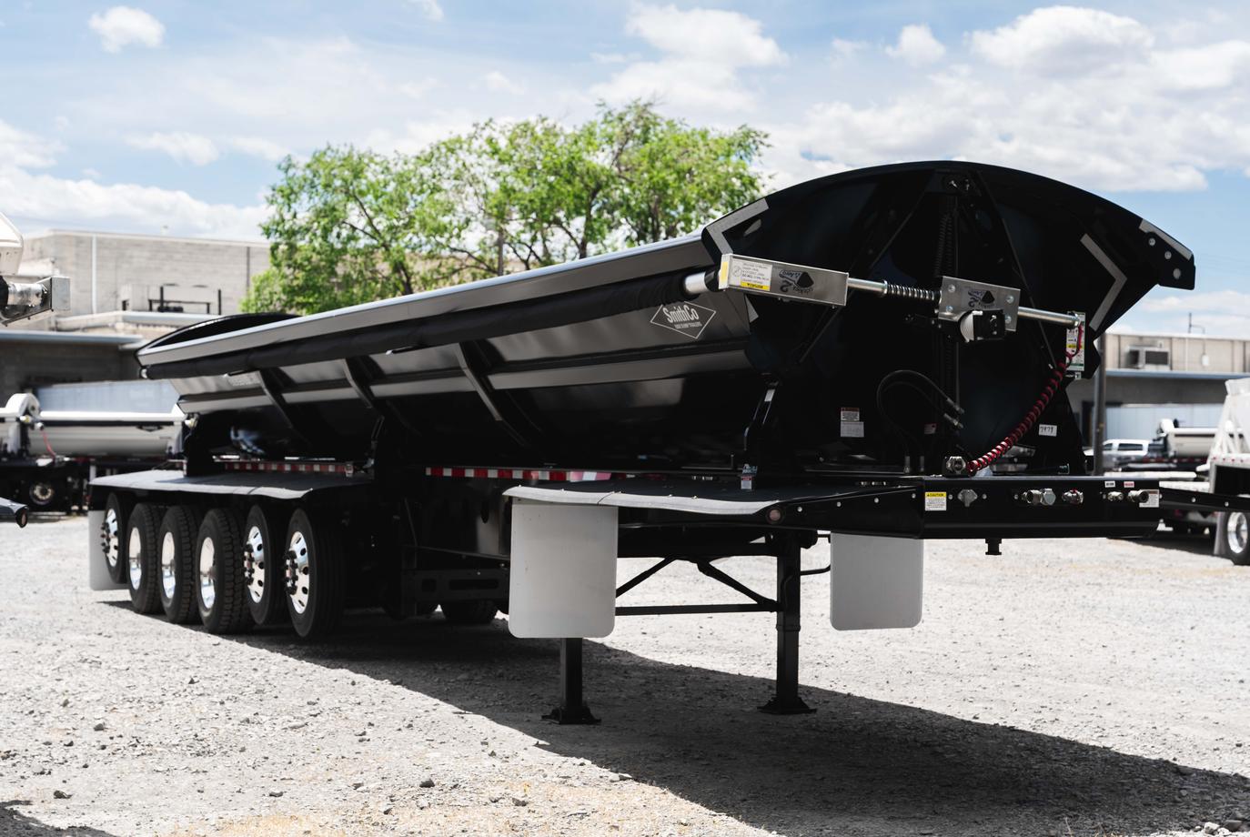 NEW SMITHCO SX6 ULTRA SIDE DUMP TRAILER