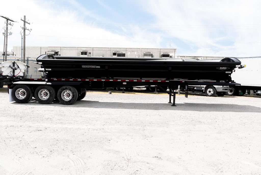SMITHCO 3 AXLE SIDE DUMP: BLACK TUB & BLACK FRAME