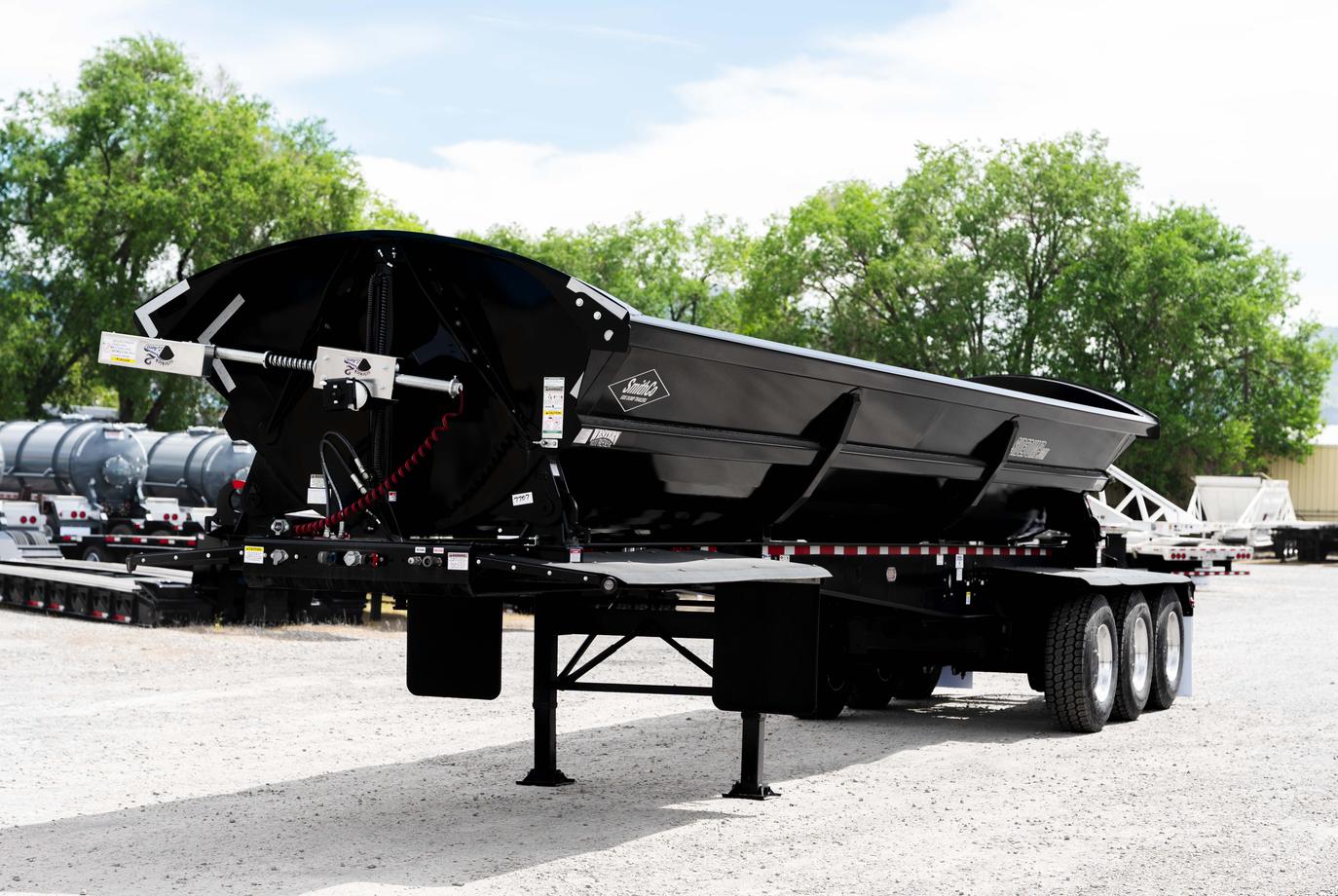SMITHCO 3 AXLE SIDE DUMP TRAILER